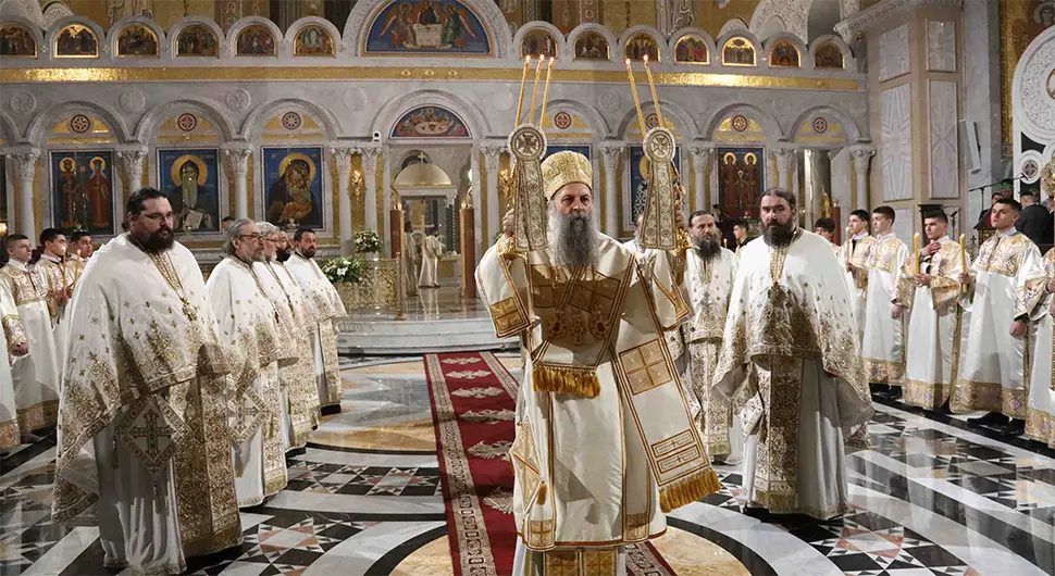 vaskrsnja liturgija.webp